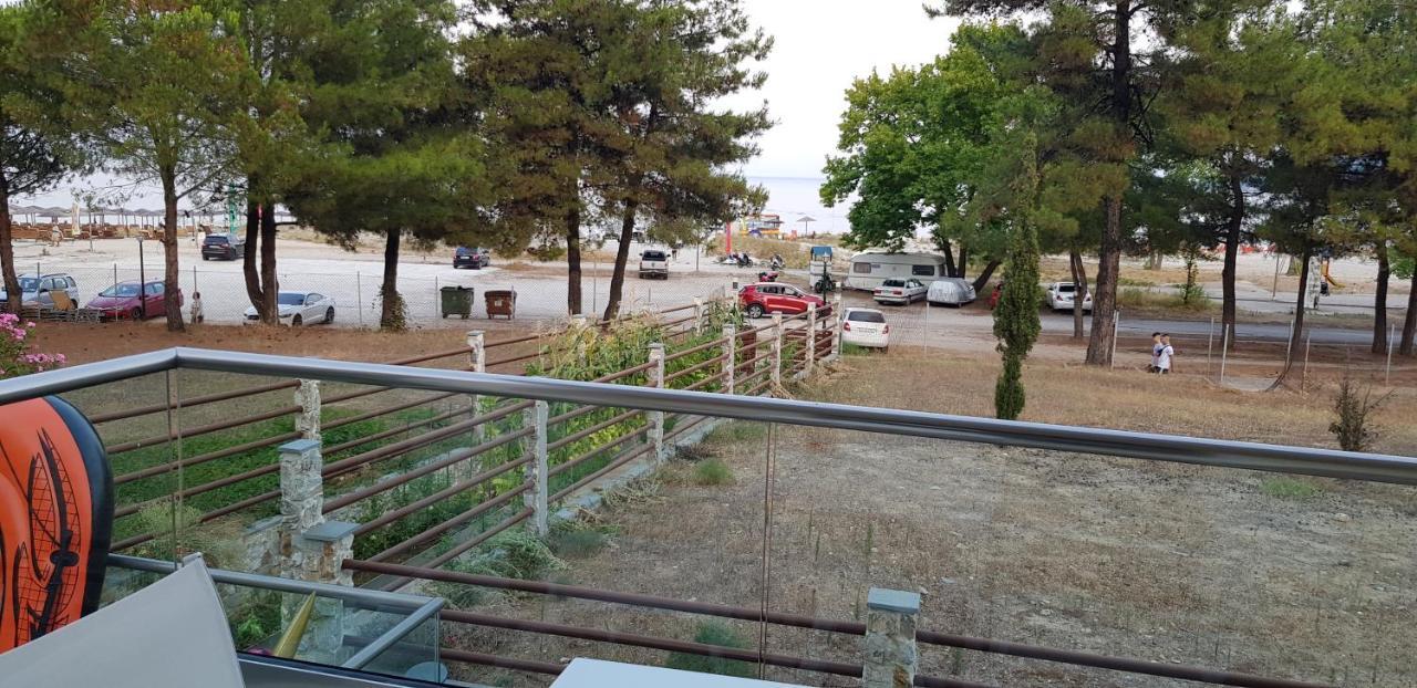 Hatzoudis Luxury Suites Chrysi Ammoudia Bagian luar foto