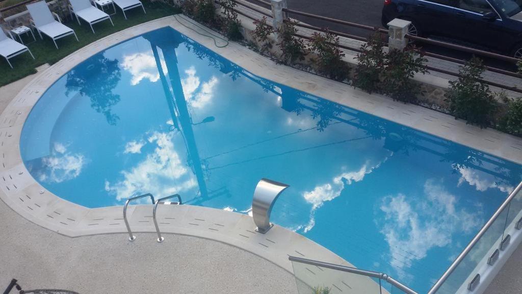 Hatzoudis Luxury Suites Chrysi Ammoudia Bagian luar foto