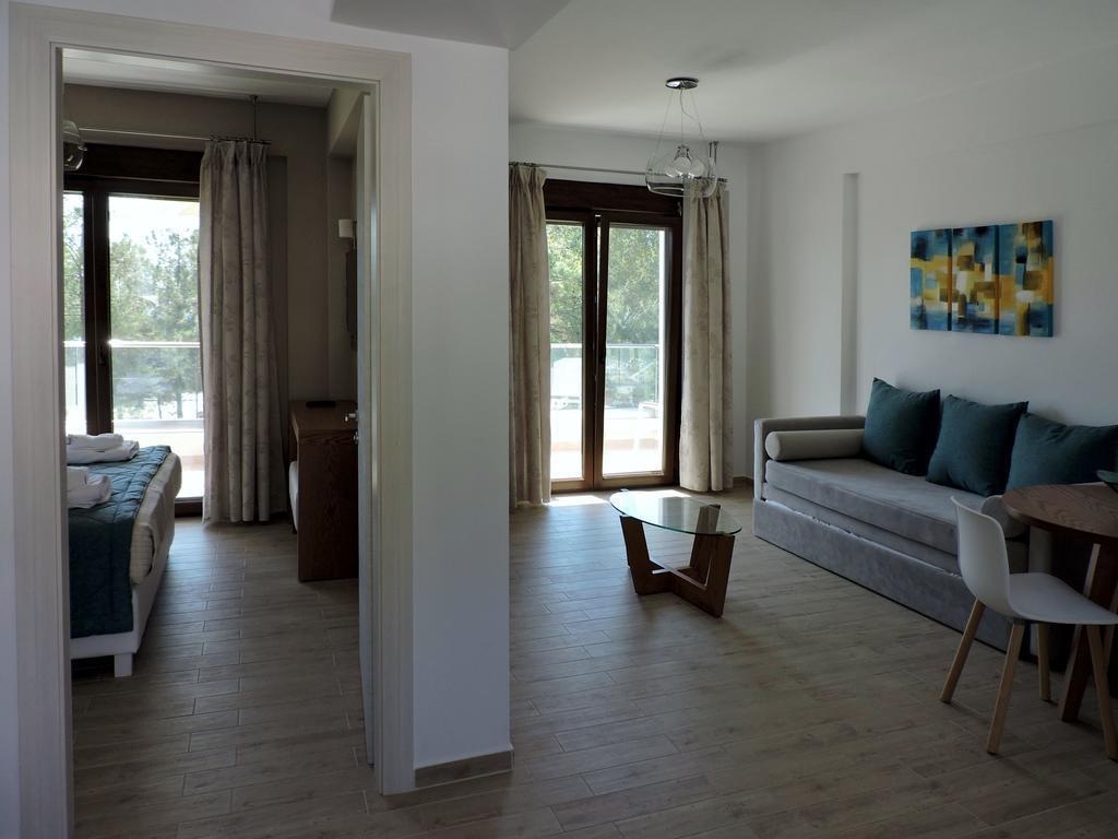 Hatzoudis Luxury Suites Chrysi Ammoudia Bagian luar foto