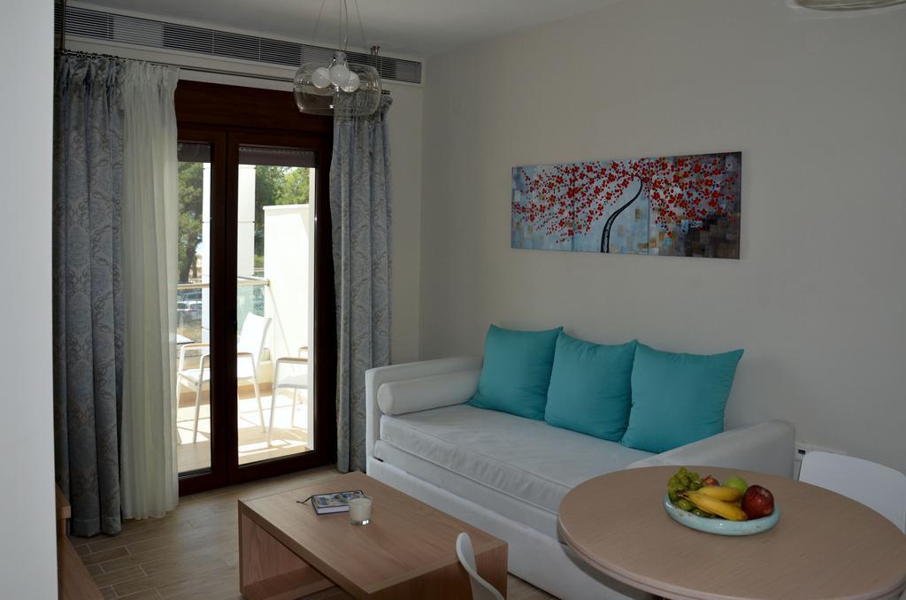 Hatzoudis Luxury Suites Chrysi Ammoudia Bagian luar foto