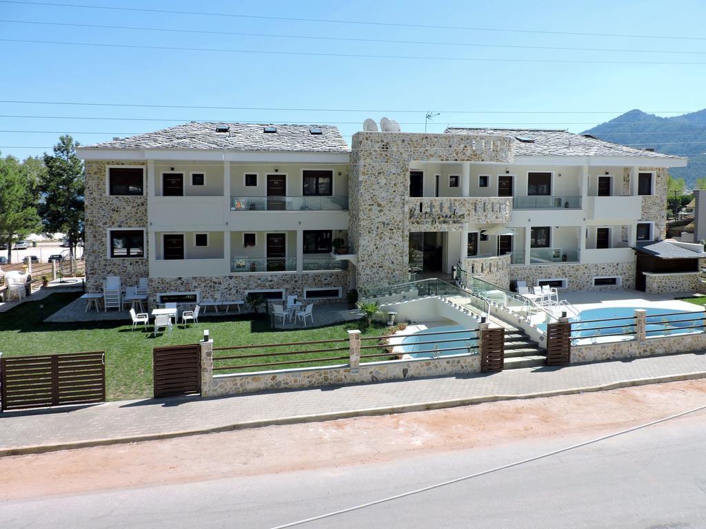 Hatzoudis Luxury Suites Chrysi Ammoudia Bagian luar foto