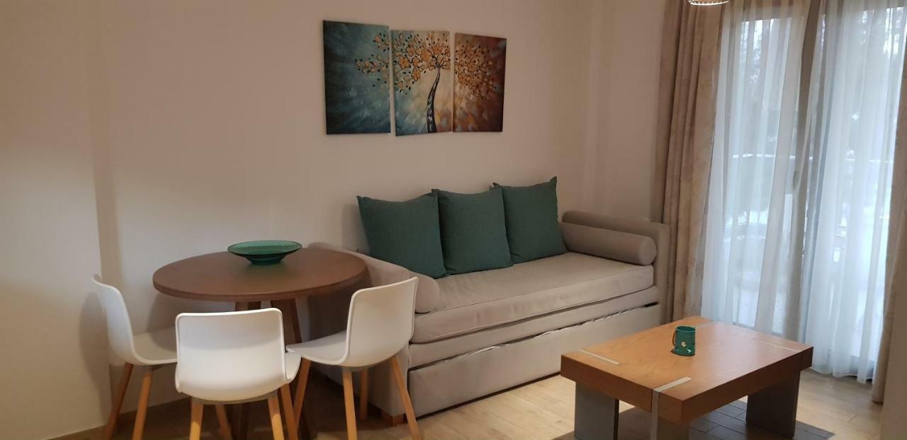 Hatzoudis Luxury Suites Chrysi Ammoudia Bagian luar foto